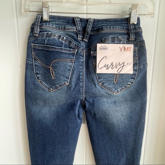 🛒✨NWT YMI mid-rise curvy fit ripped skinny jeans - Picture 9 of 9